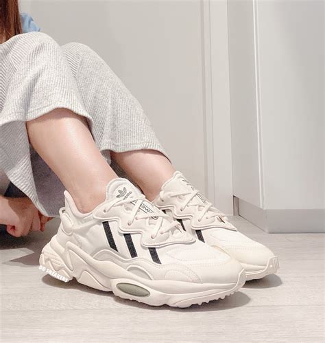 adidas ozweego reflective.